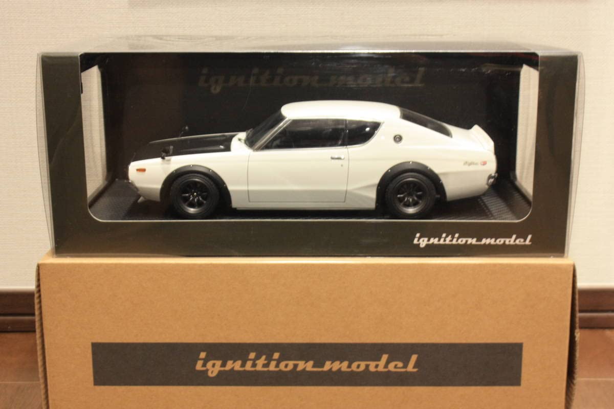 イグニッションモデル1/18 Skyline 2000 GT-R White