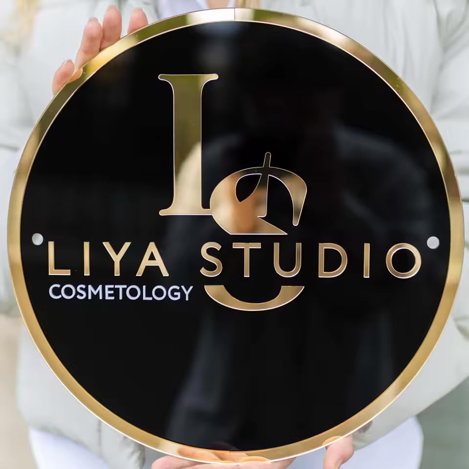 Custom Round Acrylic Logo Sign | Personalized Business Welcome Sign for Hair Salon, Cafe, Bar,Door, Company Name, Gift Idea (Black with Gold)