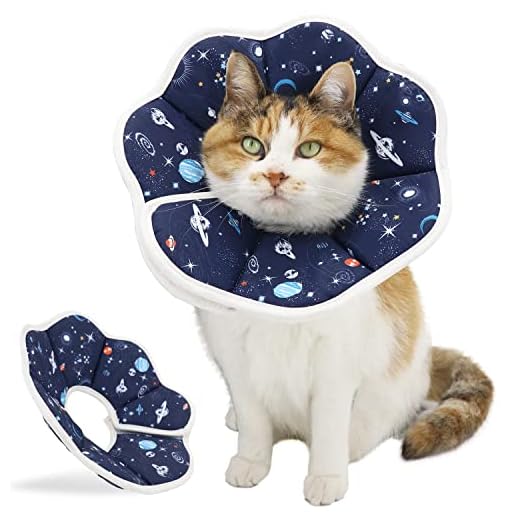 QIYADIN Soft Cat Cone, Adjustable Recovery Collar After Surgery to Prevent Licking Wound, Protective Cat Neck Cone, Comfortable Pet Elizabethan Collar for Cats Kittens and Puppies (M)