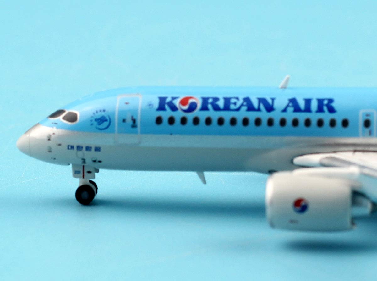 Korean Air Bombardier CS300 1/400スケール Amazon.co.jp: JC Wings 1:400 EW4CS3001 Korean Air Airplane