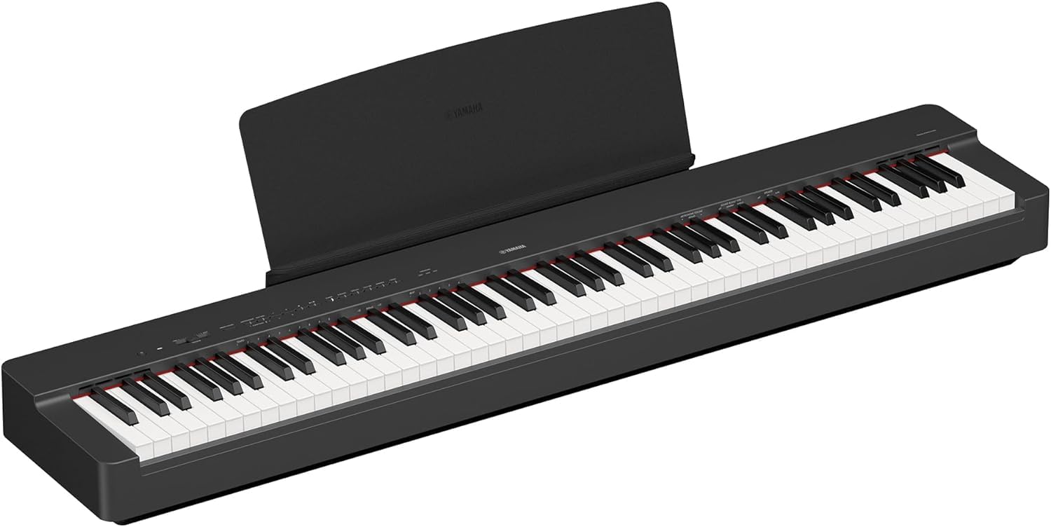 Yamaha Pianoforte digitale P-145 con 88 tasti compatti Graded Hammer in dotazione con cuffie HPH-150 e supporto per pianoforte digitale in legno L-100