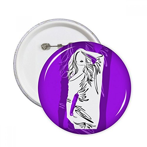 Badge bouton femme ronde cheveux longs violet pour relooker une veste terne