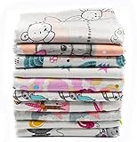 Lieferumfang: 10 niedlich bedruckte Mulltücher in zufälliger Zusammenstellung - jedoch farblich abgestimmt auf Mädchen oder Jungen; Material 100 % Baumwolle; Größe je 70 x 80 cm. Bei den Fotos handelt es sich lediglich um Beispielbilder. Die Tücher stammen aus Überproduktionen, Musterproduktionen und früheren Kollektionen, so dass kein Set dem anderen gleicht.