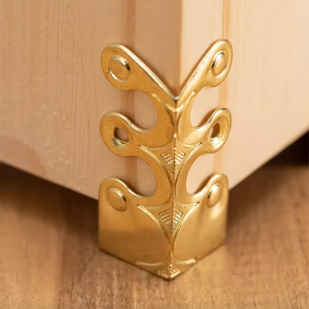FACAIIO 6PCS Skiffers Baseboard Corner Protectors, Vintage Metal Corner Protector,Solid Brass Skirting Board Corner Protectors Decorative Protector Cover FOR Residential Commercial(Gold)