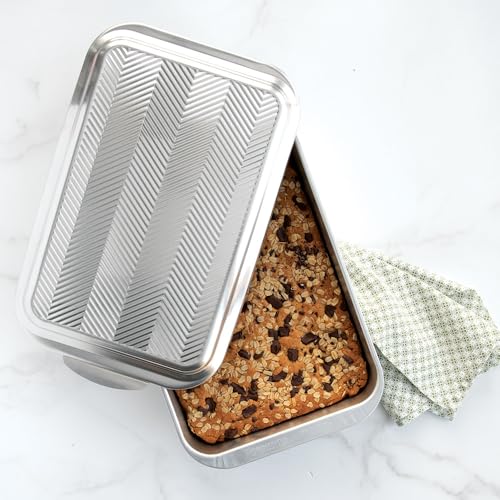 Nordic Ware 9x13 with Prism Metal Lid by Nordic Ware - Image 2