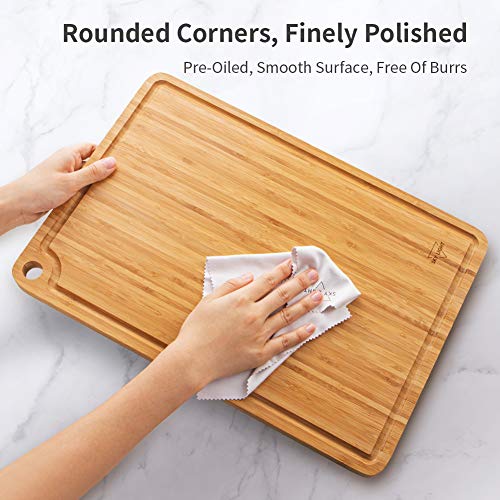 SKY LIGHT Cutting Board, Organic Pre-Oiled Bamboo Chopping Board with Juice Groove for Meat, Cheese, Fruit & Vegetables, Kitchen Butcher Block with Hanging Hole, 100% Natural BPA Free -Medium