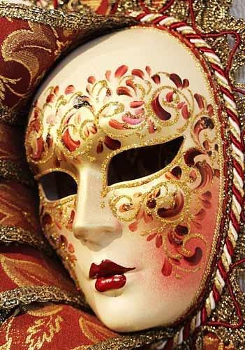 イタリア　ベネチアンマスク　仮面　カーニバル　壁掛け ベネチアの仮面 マスク カーニバル 壁掛け可 小さなサイズ お面 - メルカリ