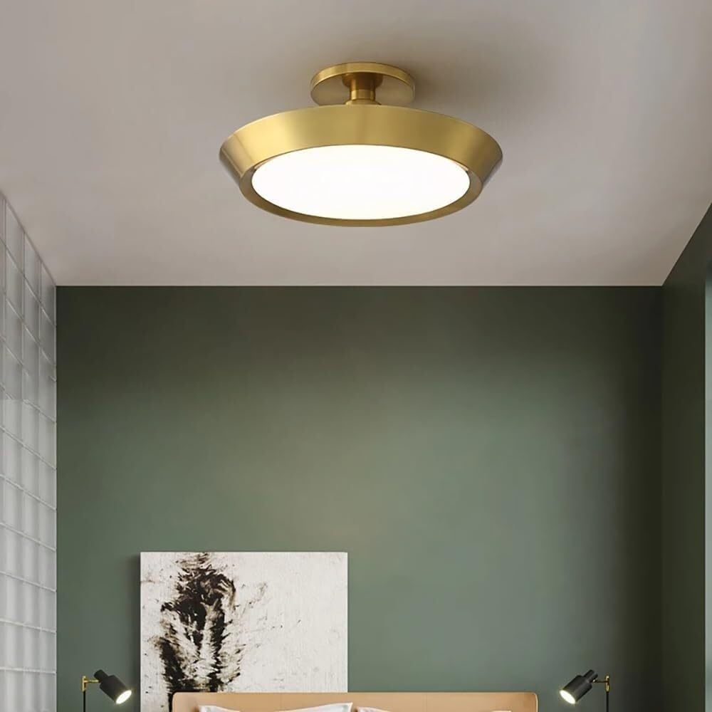 Plafonnier encastré doré et rond en métal au design moderne pour le salon