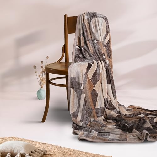 Image of MYTRIDENT Home Essential Flannel Printed Blanket for Winter Single Size (160 cm x 220 cm), 290 GSM, Willow