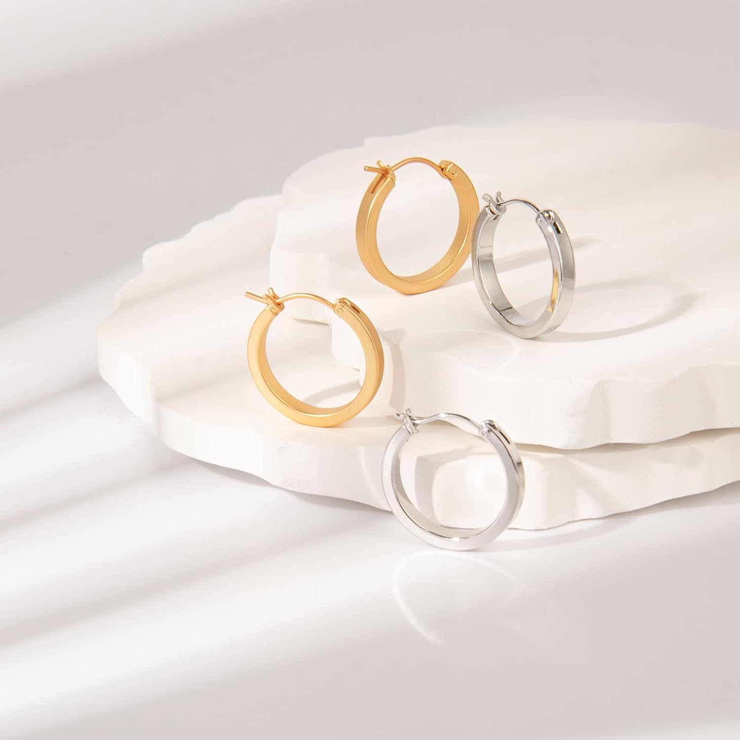 Gold Plated Hoop Earrings, Silver/Gold Lightweight Hypoallergenic Hoops Earrings for Women, Size: 32mm - Image 5