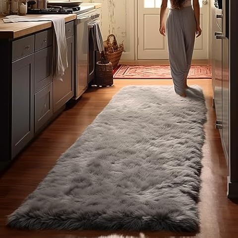Aucuda Kitchen Runner Rug, 2x8 ft Kitchen Floor Mat Anti Fatigue Non Slip, Thick Sponge Runner Rugs Floor Cushions, Fluffy Standing Mats for Kitchen Sink, Extra Long Kitchen Carpet Machine Washable. Cover