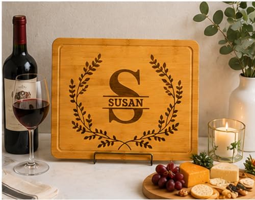 Tabla de Cortar de Bambú con Monograma Personalizado y Borde de Hiedra, Estilo S6, 11" x 13.75", Tabla de Cocina Personalizada para Aniversario, Bienvenida al Hogar, Cumpleaños y Bodas miniatura 2