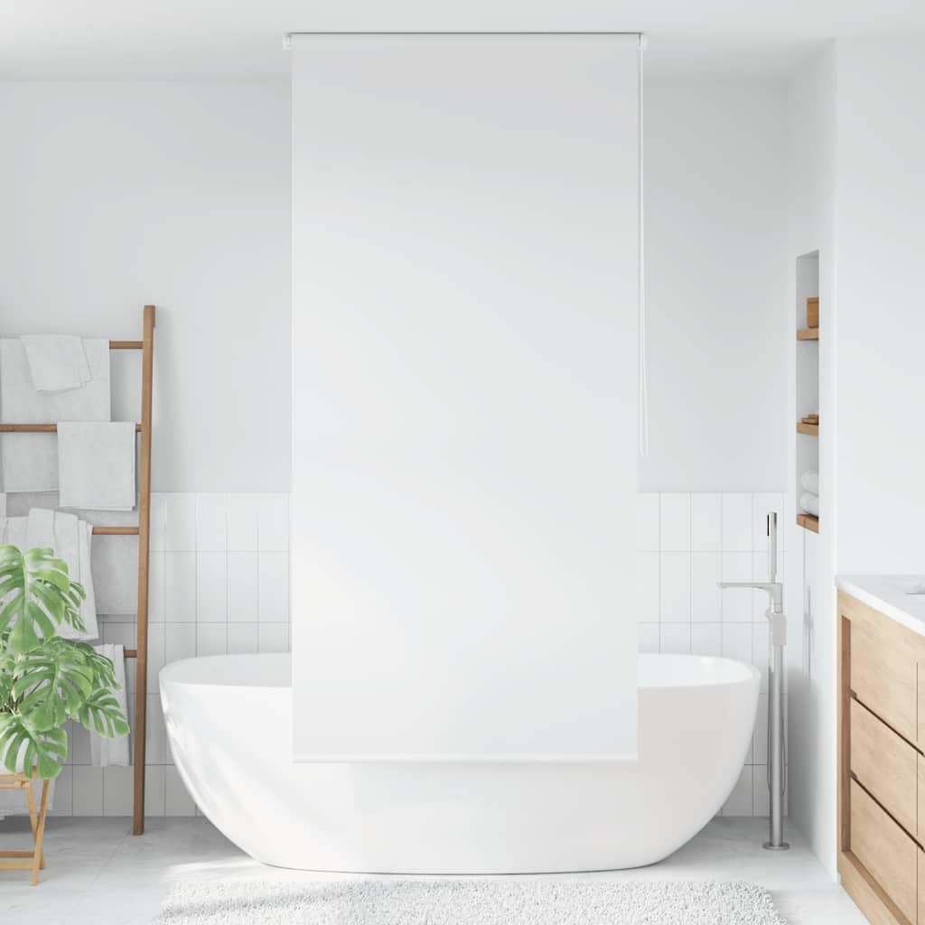 Store de douche 120x240 pour baignoire créant une salle de bain lumineuse