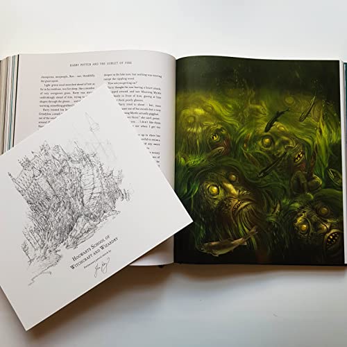 Image of Harry Potter and the Goblet of Fire: Deluxe Illustrated Slipcase Edition