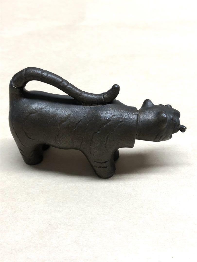 大勝堂　虎　銅製　置物 Amazon.co.jp: 大勝堂 虎 銅製 置物 : ホーム＆キッチン