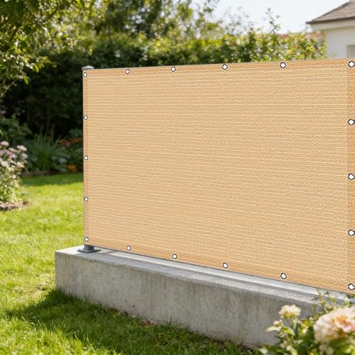 Brise vent terrasse jaune sable pour créer un cocon intime