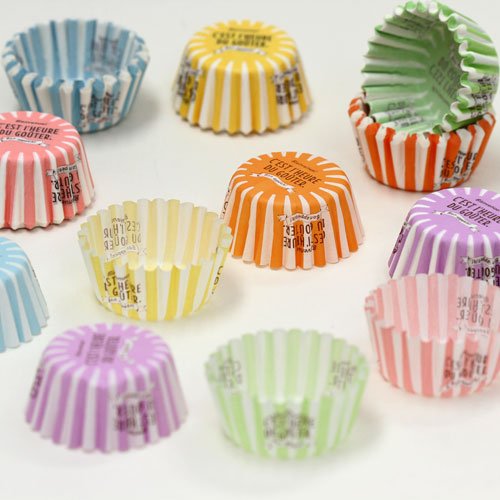 Amazon｜グラシンカップ 丸型 (ストライプ) 6色各40枚入 アソート 12穴