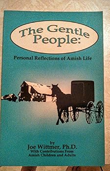 Paperback Gentle People: Personal Reflections of Amish Life Book
