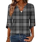 Design chic : Ce haut élégant et décontracté pour femme présente un col en V classique, un ourlet arrondi fluide et des manches évasées ornées de boutons décoratifs. Ces détails uniques apportent une touche féminine à ce basique, sublimant votre élégance.