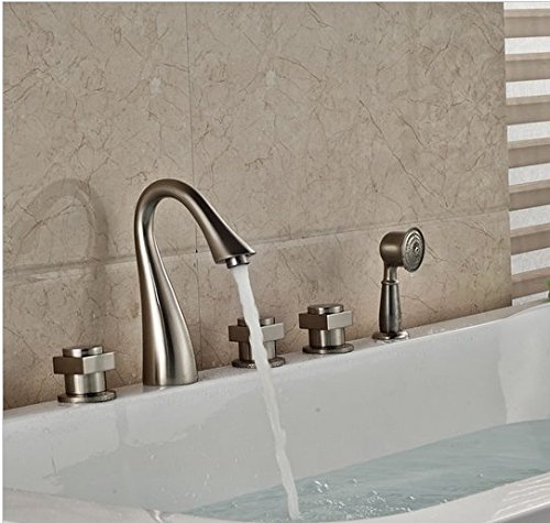 Robinet de baignoire répandue luxe Gowe fini nickel brossé clair 5 pcs