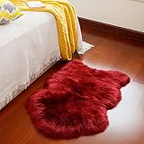 DERWENT Faux Lammfell Teppich Kunstfell Teppich Kunstpelz Schaffell Teppiche Fell für Moderne Wohnzimmer Deko Schlafzimmer Deko für das Sofa, den Stuhl oder als Bettvorleger (Burgundisch)