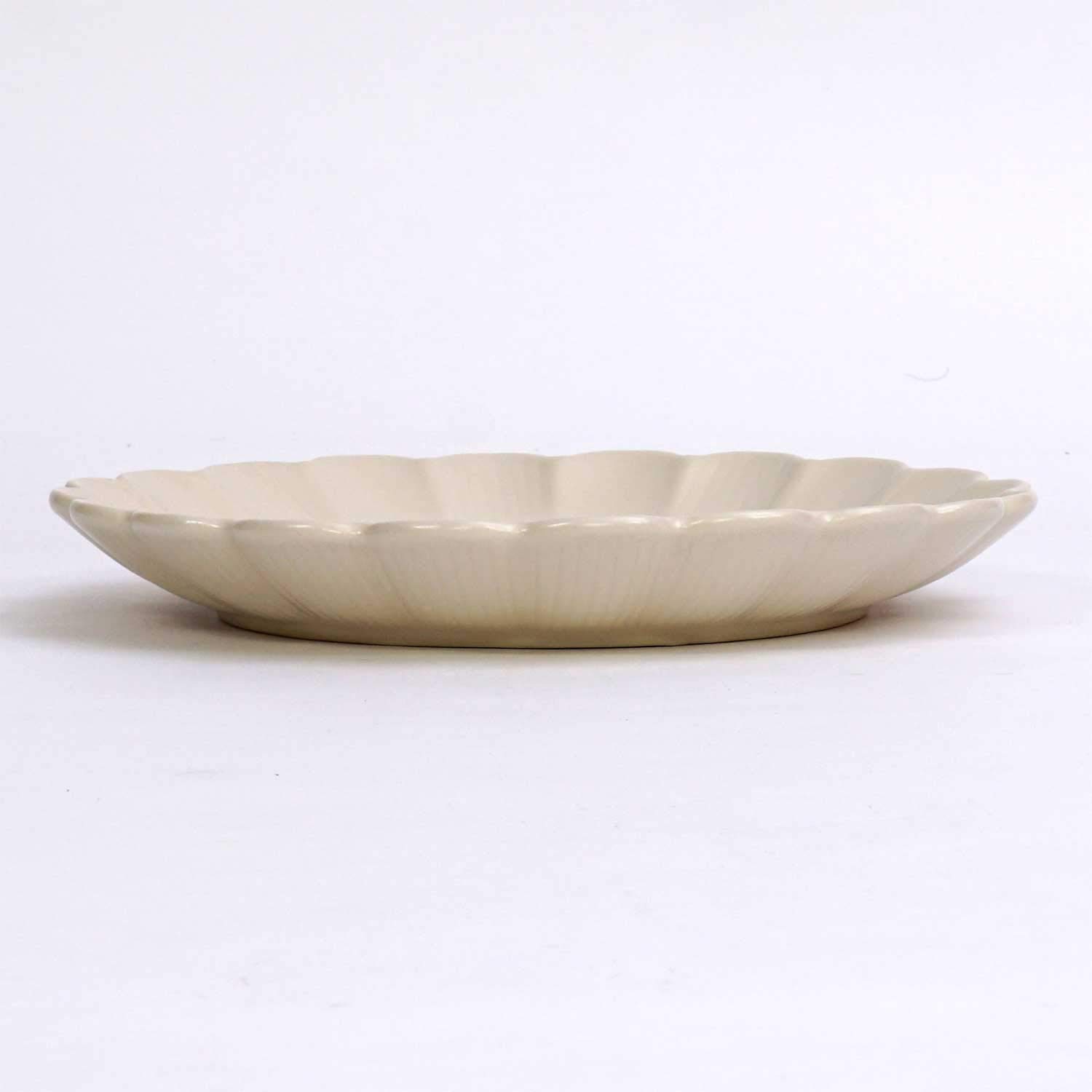 Amazon.co.jp: シーナカーサ(Shina Casa) 大皿 ホワイト 直径25.5cm 菊