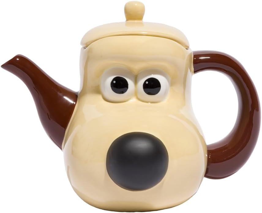Half Moon BayHalf Moon Bay Wallace and Gromit Gromit Shaped Heat Change Teapot