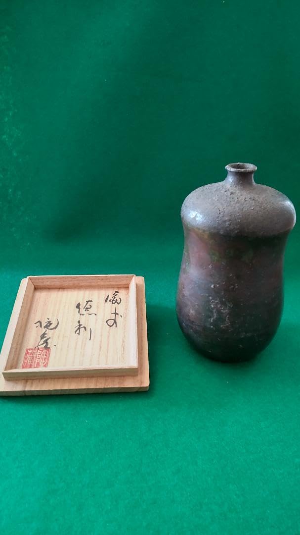 Amazon.co.jp: 備前焼： 菅形基道 花入れ,ぐいみ,初代陶古の孫 小西陶 