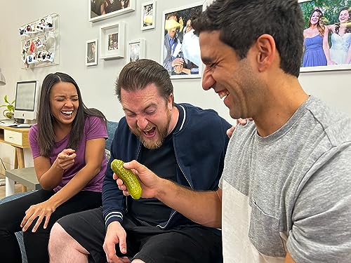 DR DINGUS Yodeling Pickle (1 Pickle) Sings Dill-lightful Musical Yodel Song – Hilarious Laughs – Singing Novelty Gag Gift for Friends Family Coworkers Office Students Classroom