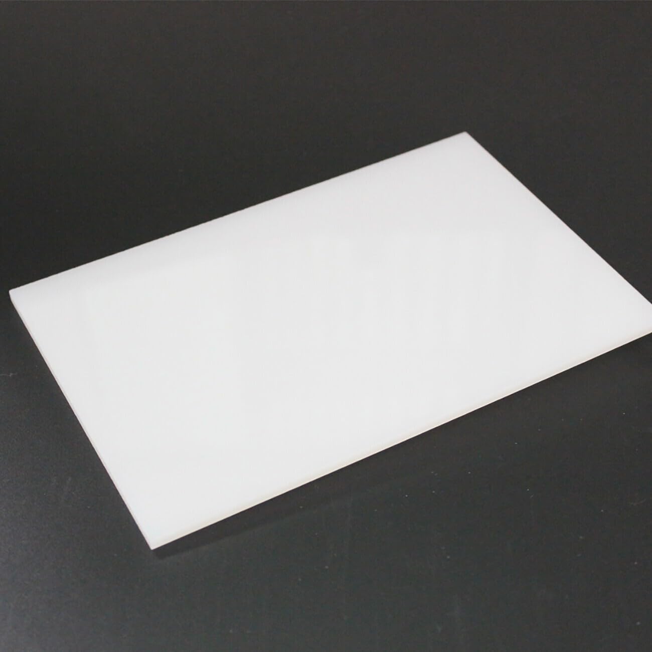 AtHaus Acrílico Blanco Ópalo 2 mm 700 x 600 mm Corte CNC Efecto vidrio esmerilado Transmisión de luz 30% UV resistente