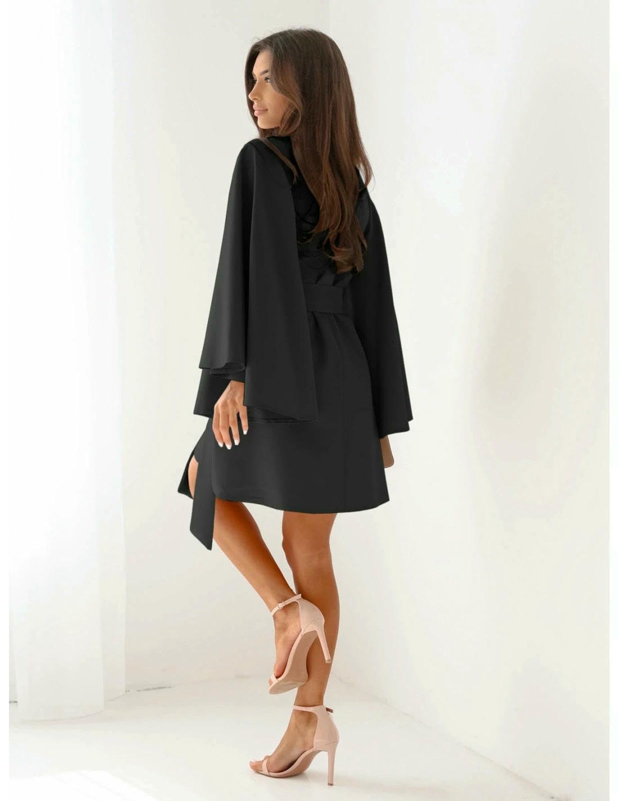 Abito Donna Miniabito da con Vita Impero, Elegante Girocollo A Maniche Lunghe in Colore Puro, vestibilità Regolare, Autunnale Polsini Svasati-Nero-l