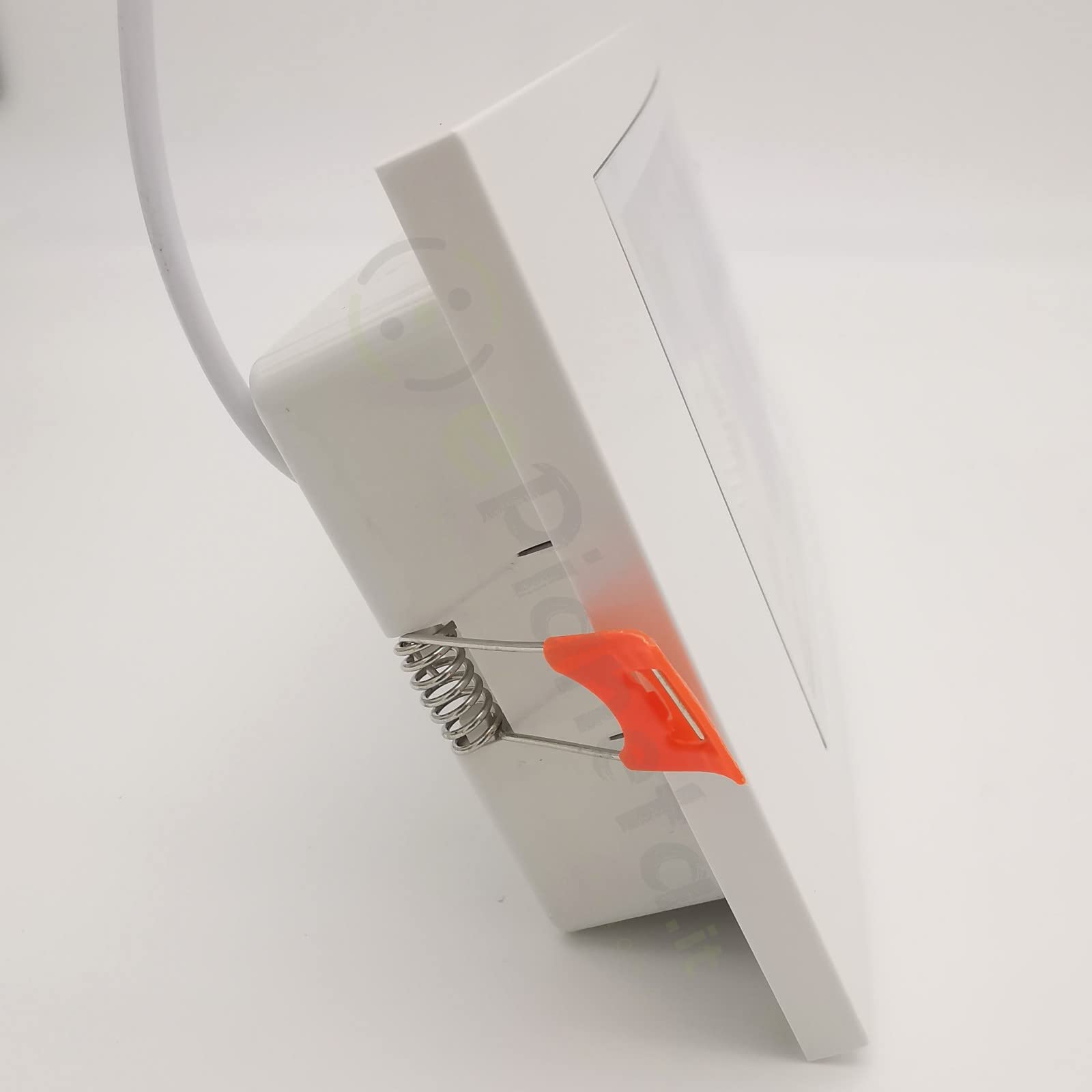 Lampada Emergenza Da Parete MAKA - Bianco, Batteria Litio, Accensione Automatica