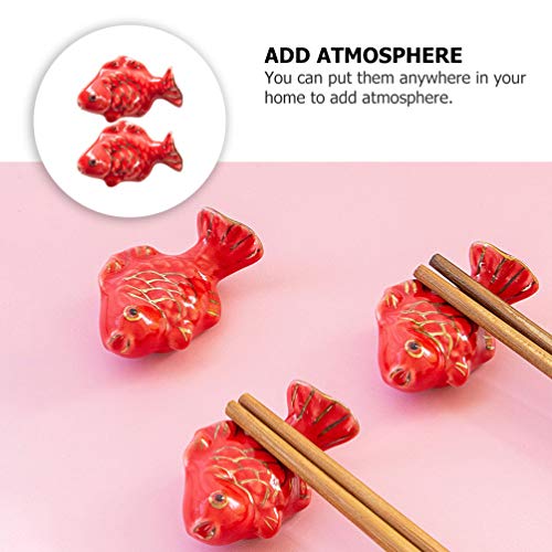 ABOOFAN 2Pcs Cerâmica Pauzinhos Titular Red Goldfish Em Forma de Titular Suporte Faca de Jantar Colh