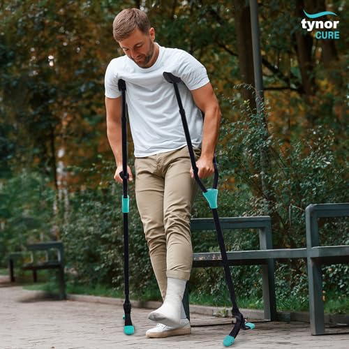 Image of Tynor Skipper Axilla Crutch - Lightweight Underarm Crutches, 110 Kg Weight Capacity, Adjustable Height, Ergonomic Design for Comfort & Stability | Pack of 1 (Universal size, Black)