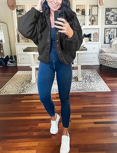 Omoone Women's Cropped Fleece Jacket Faux Fur Sherpa Coat Jackets Winter Outwear2