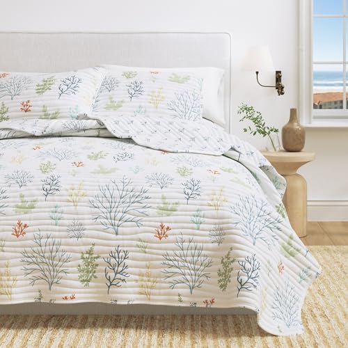 Image of 2-Piece Coral Coastal Reversible Twin Quilt Set with Sham. Beach Theme Bedding Coverlet, Soft, Microfiber - Maldives