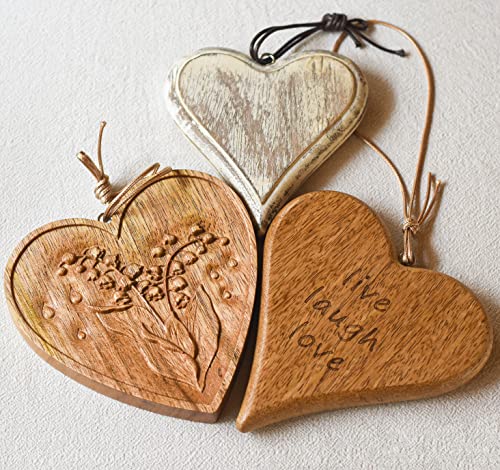 MOYUART 3 Pcs Heart Shaped Wood wall Decor, Home Wall Decor Art,Rustic Vintage Home Farmhouse Country Decor, Mango Wood Christmas Decor Set of 3, Wall Hanging Decoration for Living Room, Bedroom, Valentine's Day Decor Gift Him
