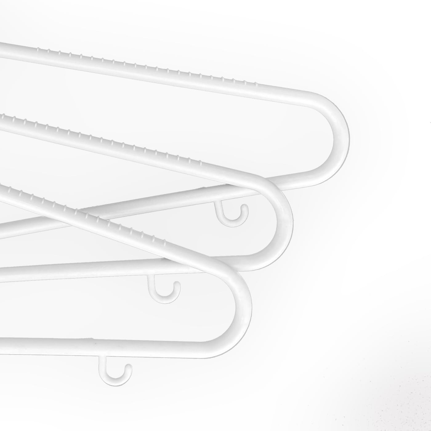 Perchas de Plástico Blanco, Pack 30 Unidades, Perchas Ligeras y duraderas, Percha con Ganchos para Ahorrar Espacio para, Ropa, Trajes, Chaquetas, Camisas, Pantalones, Abrigos