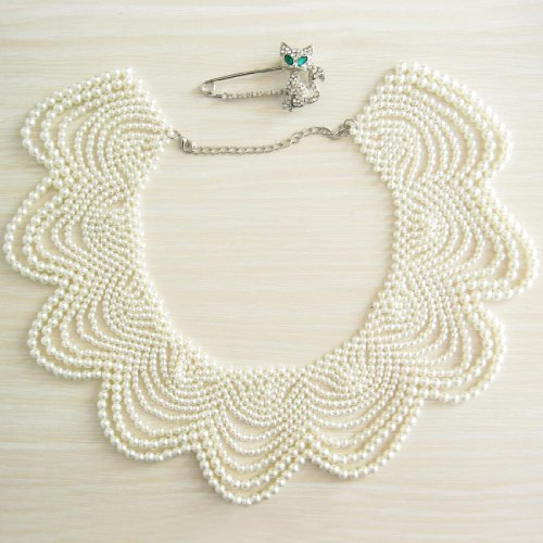 kilofly White Faux Pearl False Collar Necklace, with Rhinestone Cat Pin