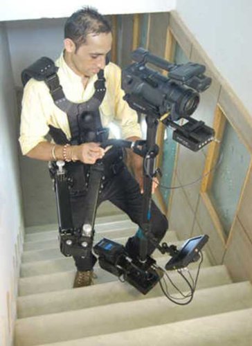  Flycam Flujo Stabilization System for Cameras Weighing up to 5-15kg