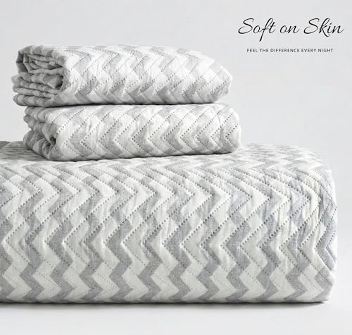 Image of BSB HOME 100% Cotton Ultrasonic Quilted Bedspread Set - 280 Thread Count, Stitch-Free Soft Lightweight Coverlet, King Size 90 x 100 Inches, Breathable Bed Cover with 2 Pillow Cases (Dove Grey) | Breathable Material