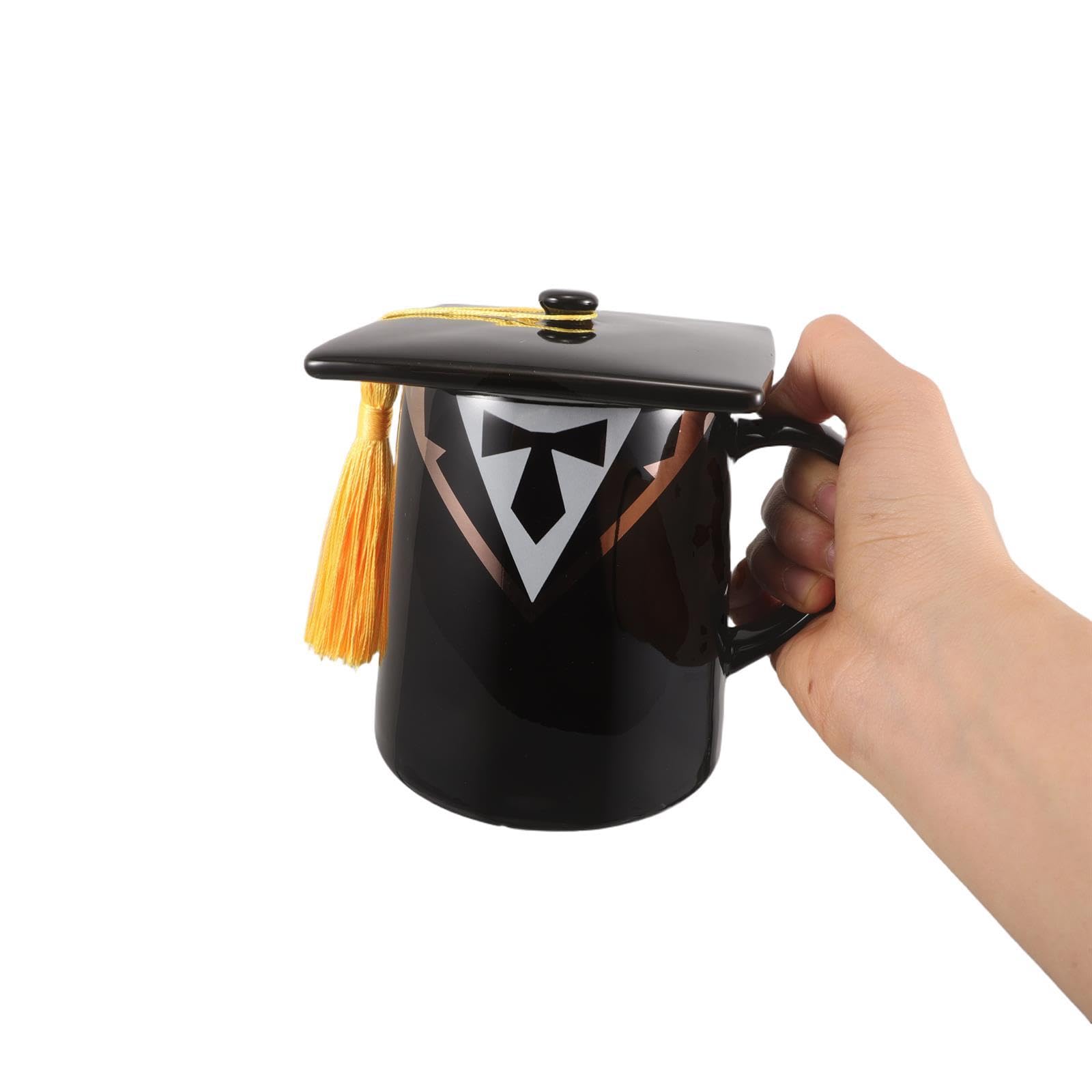 Tazza in ceramica a forma di cappello di laurea con coperchio a nappa, 450 ml/15 oz, tazza da caffè/tè nera, regalo di laurea 2026 per studenti, insegnanti, bomboniera per feste scolastiche