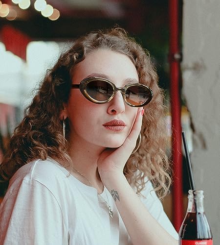 FEISEDY Sunglasses Women Men, Retro Oval Cat Eye Sun Glasses, Small 90s Shades B41432