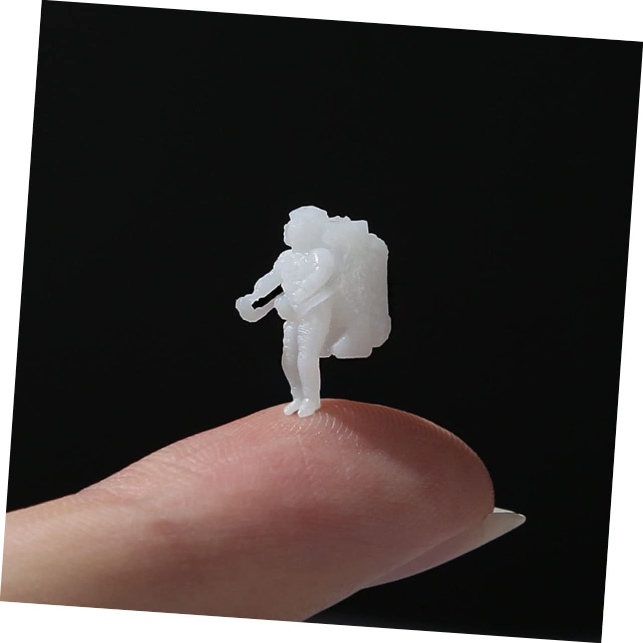 DIYEAH Astronomy Decor Space 3D Epoxy Adornment Astronaut Model for Boys and Girls Space Room