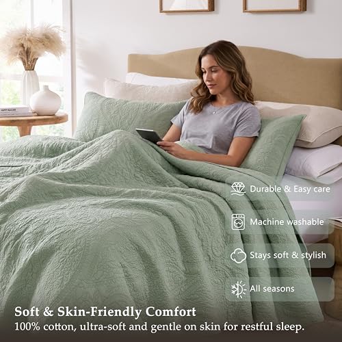 Image of PALASSIO Sage Green Paisley 100% Cotton Quilt Queen Size Bedding Set with 2 Pillow Shams, Boho Floral Lightweight Farmhouse Country Vintage Soft Bedspread Shabby Chic Coverlet for All Season, 3 Pieces