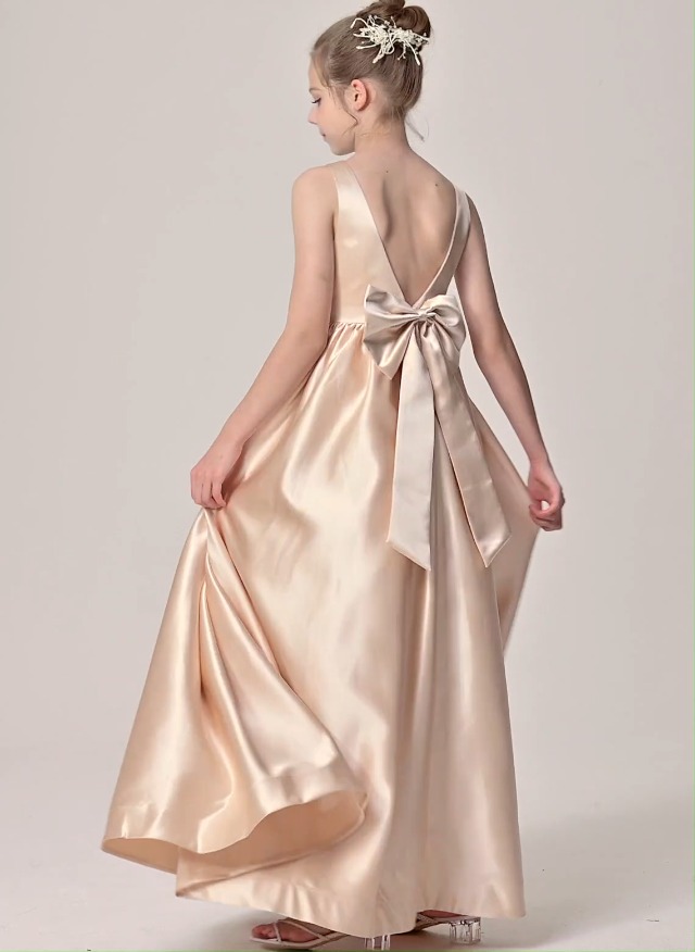 Amazon.com: Kismissal Junior Bridesmaid Dress, Flower Girl Dresses, Formal  Dress for Teen Girls Bow A-line V-Neck Floor-Length Satin Champagne:  Clothing, Shoes & Jewelry