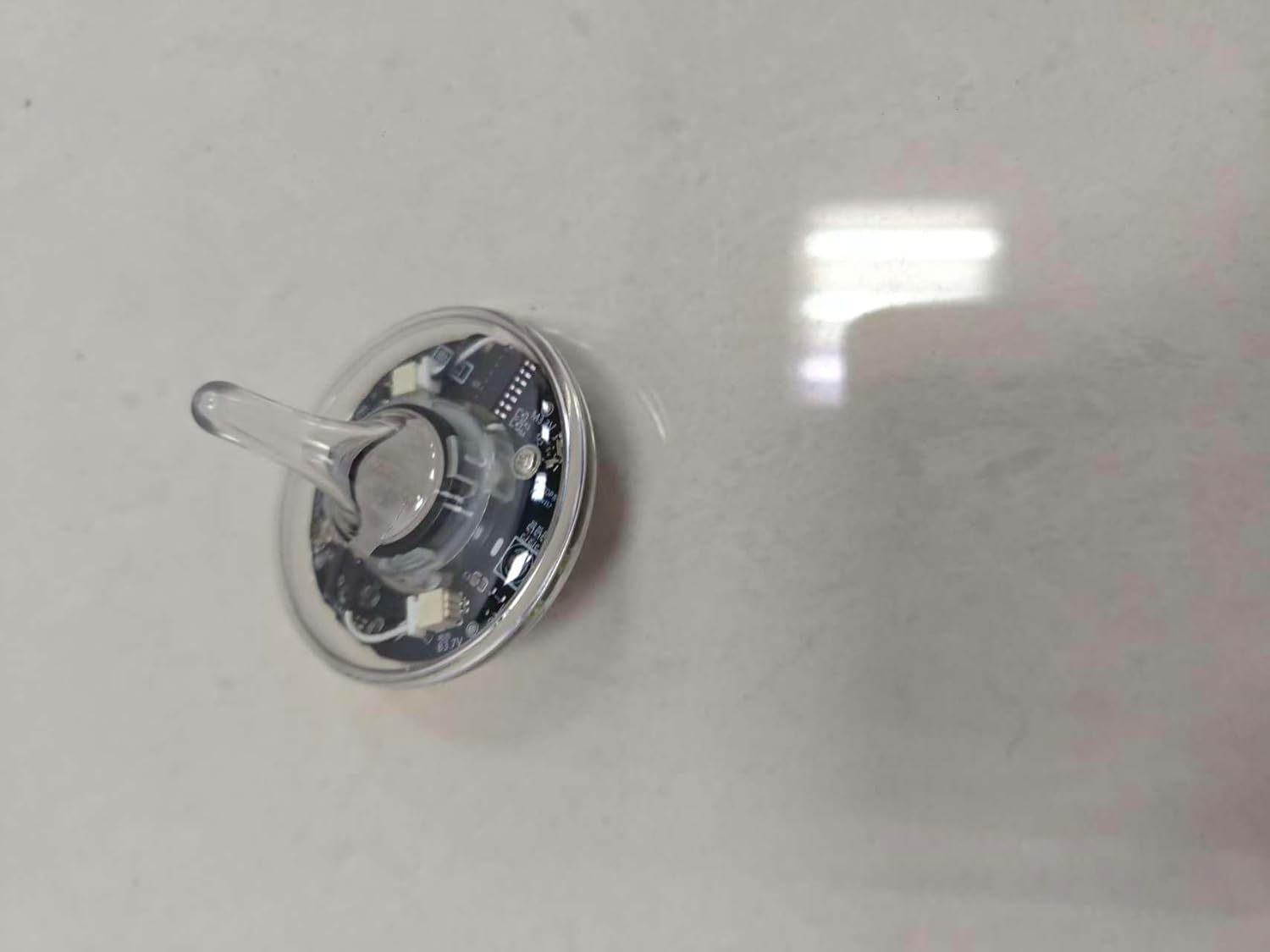 4-Hour Long Spin Rechargeable LED Spinning Top | Color Changing Light Show Fidget Toy | Electric Gyroscope for Focus & Stress Relief (Kids & Adults) Perfect Desk & Home Gift, （Transparent +Purple）