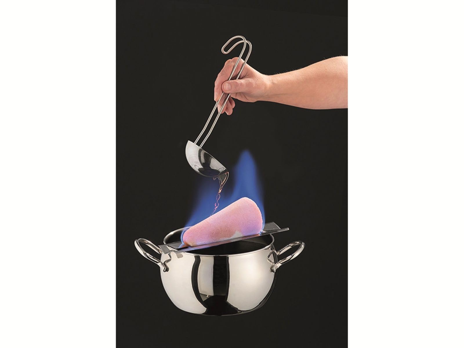 APS Fondue- und Feuerzangenbowle Set, Zuckerzange, Feuerzange, Fondue-Topf, Edelstahldeckel, hochglanzpoliert, Gestell, verchromt, Schöpfkelle, für ca. 2,2 Liter Flüssigkeit, Ø22 cm, 23 cm Höhe