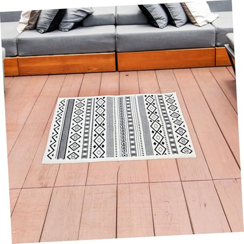 Alfombra exterior geométrica y antideslizante para renovar suelos de patio 3