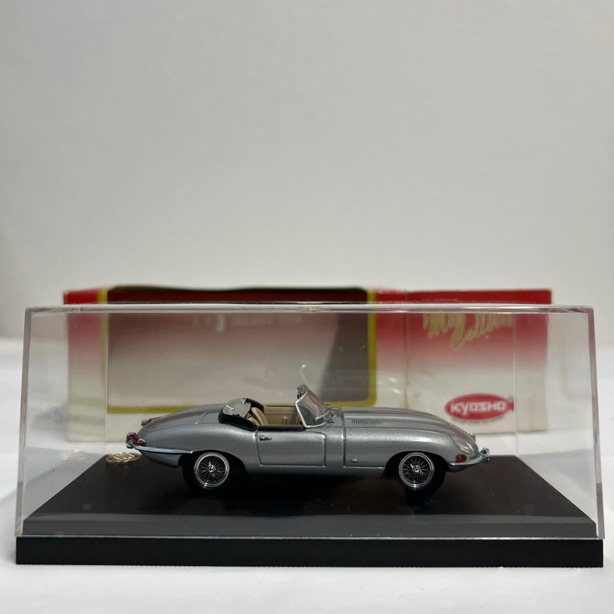 京商 ジャガー E-TYPE 1/43 ミニカー Jaguar E-Type 1/43 スケール
